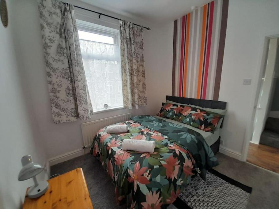 בישופ אוקלנד Fabulous Holiday Home - Sleeps 6 מראה חיצוני תמונה