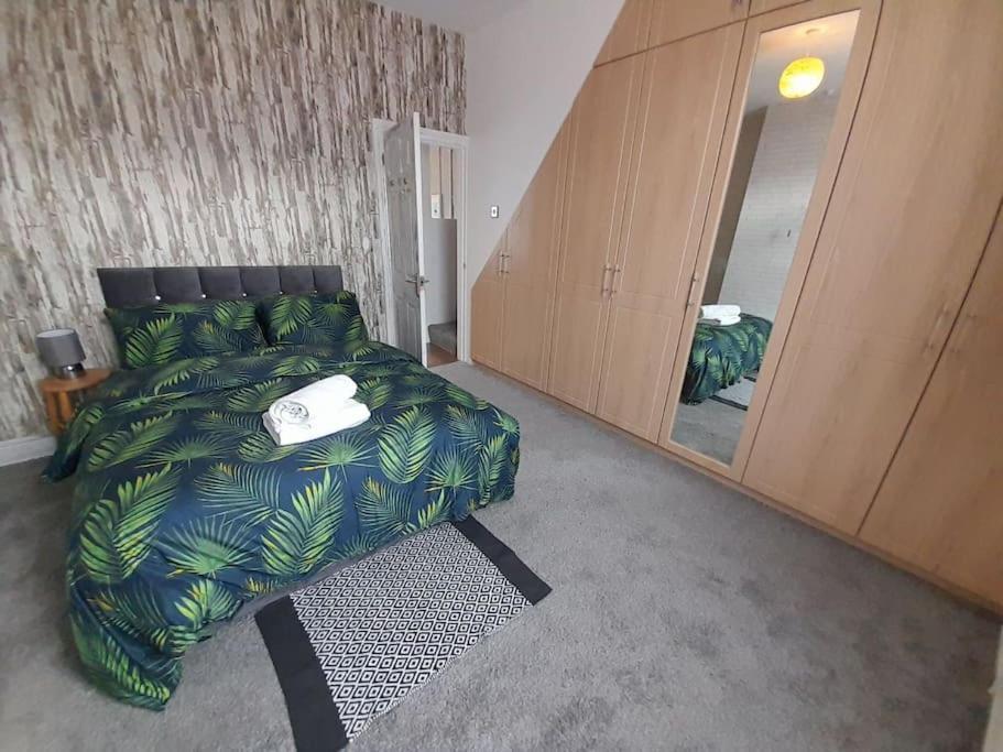 בישופ אוקלנד Fabulous Holiday Home - Sleeps 6 מראה חיצוני תמונה